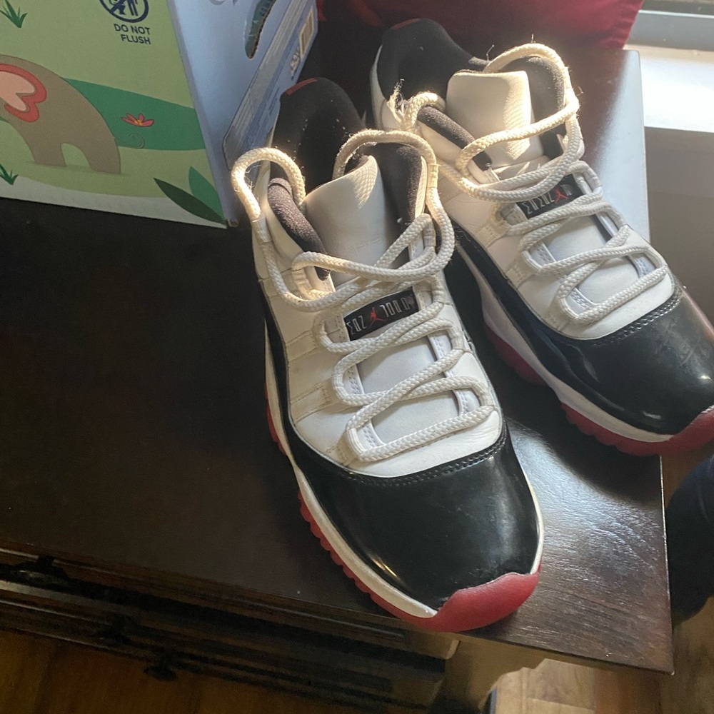 Jordan’s 4 sale